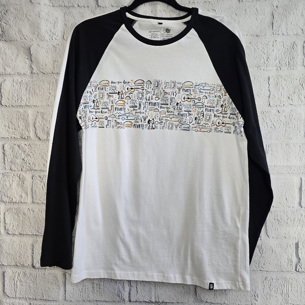 FRIENDS Long Sleeve Men's Ragland Tee Size‎ Medium